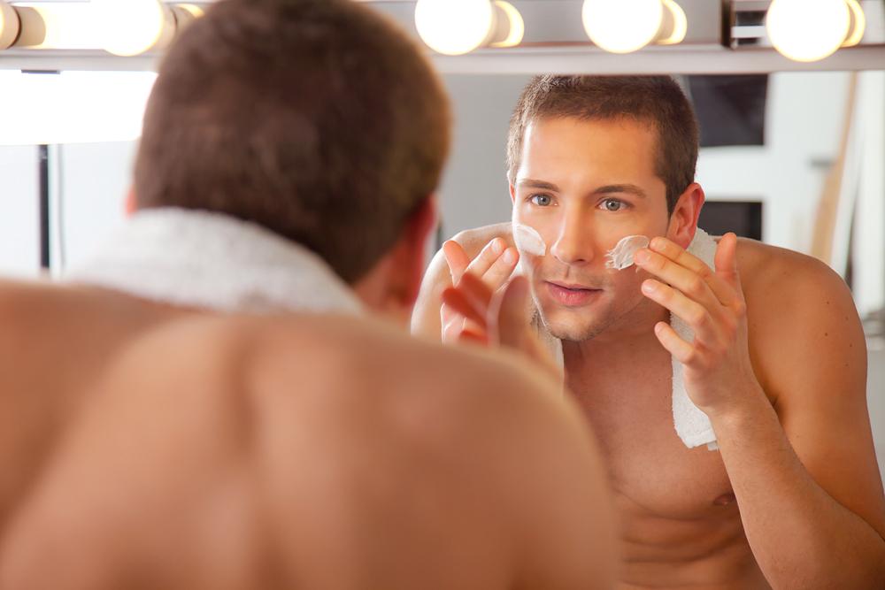 For Men: The Complete Exfoliation Guide – SIO Beauty